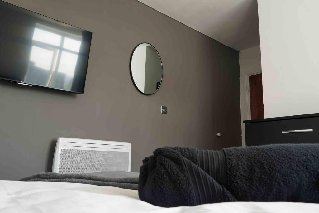 Stunning Two Bed City Centre Apartment Leeds  Exterior foto