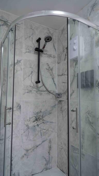 Stunning Two Bed City Centre Apartment Leeds  Exterior foto